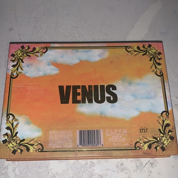 Makeup Bundle - Picture 7 of 7